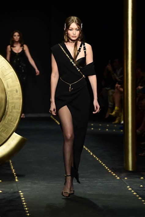 Versace – Milan Fashion Week Fall/Winter 2019 on Vimeo